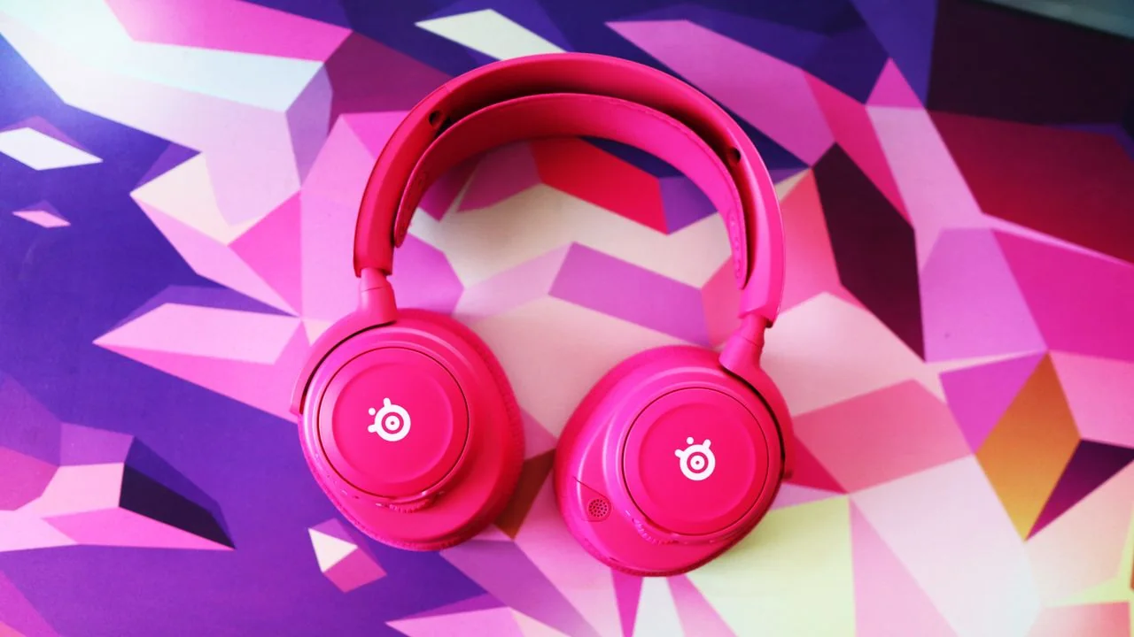 Recenze: SteelSeries Arctis Nova 7X Wireless Gen 2